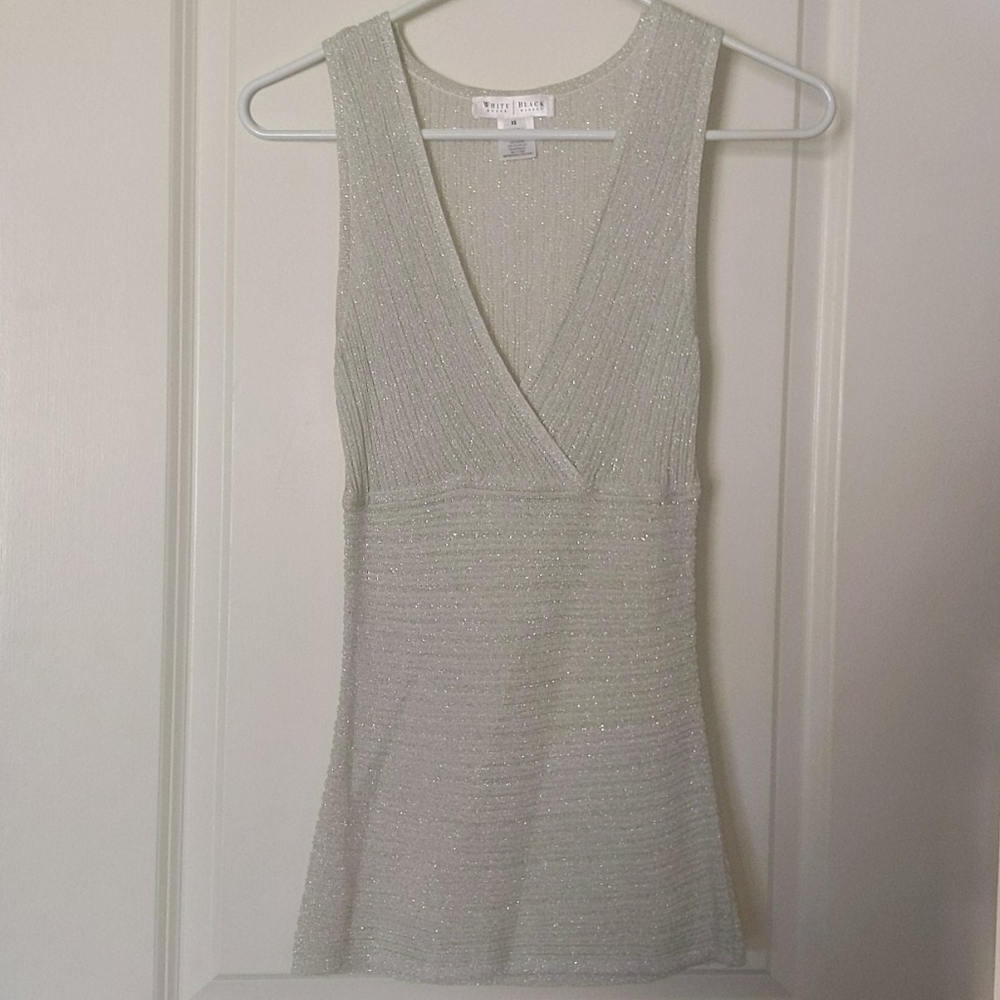 WHITE HOUSE BLACK MARKET XS SILVER METALLIC TANK